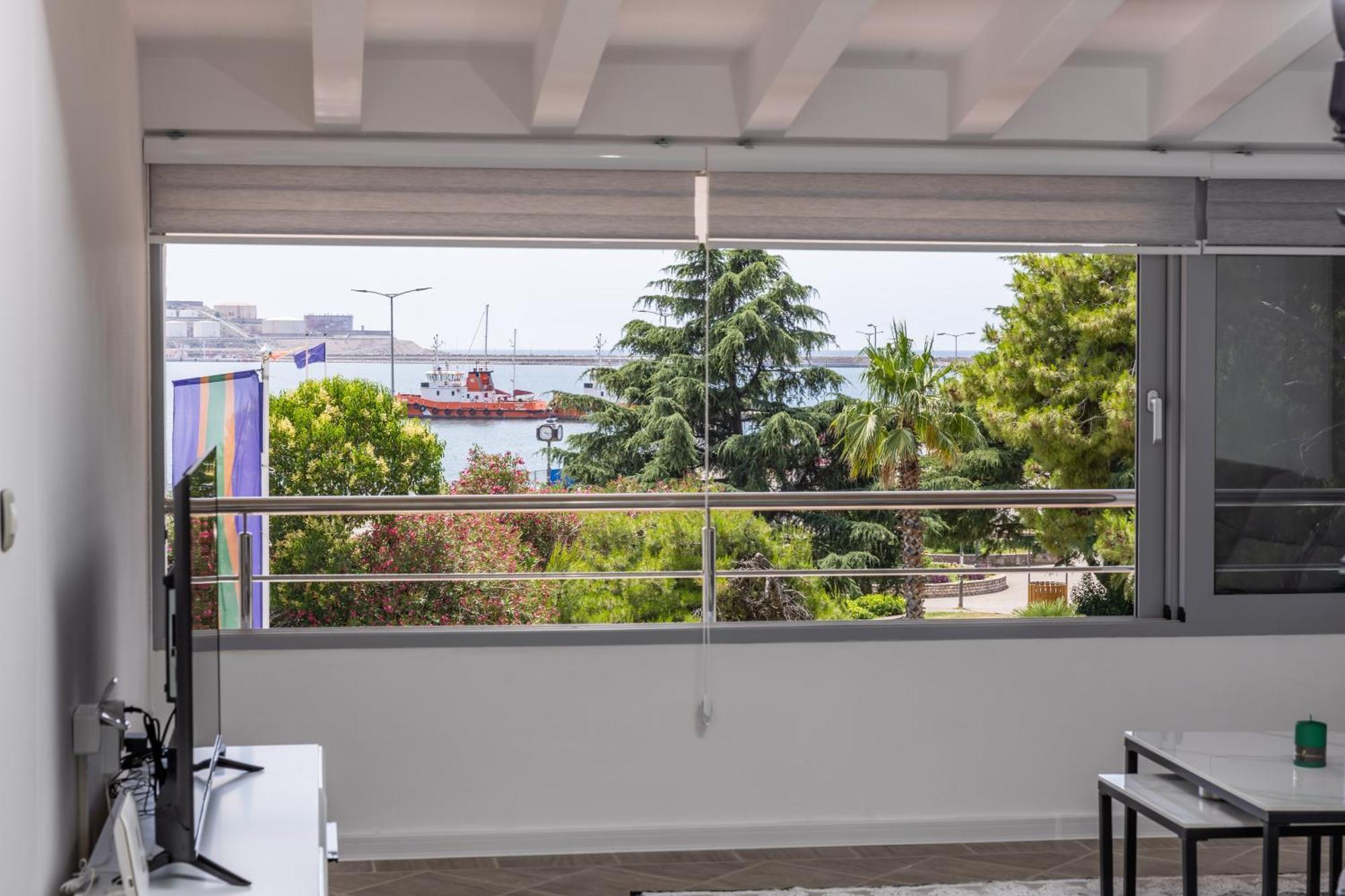 Sunset Marina Apartment Бар Екстериор снимка