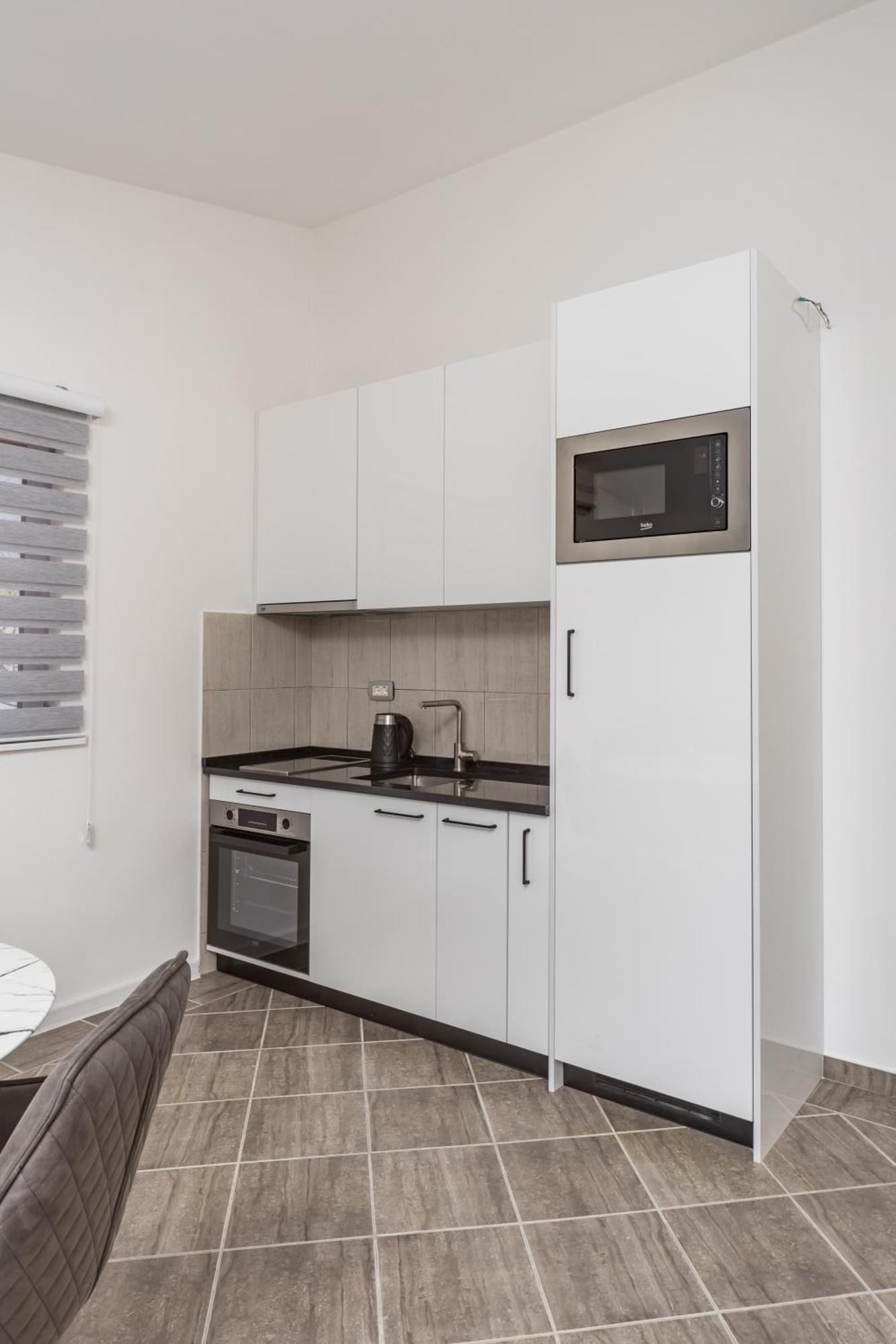Sunset Marina Apartment Бар Екстериор снимка